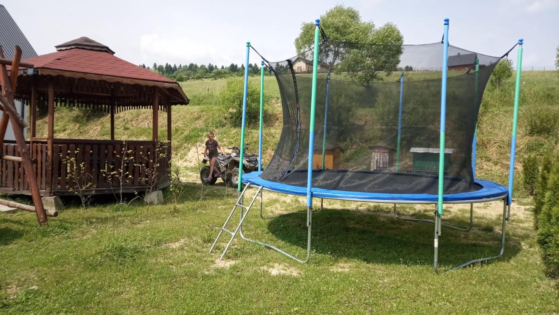 Domki W Bieszczadzkiej Dolinie Ustrzyki Dolne Exterior photo