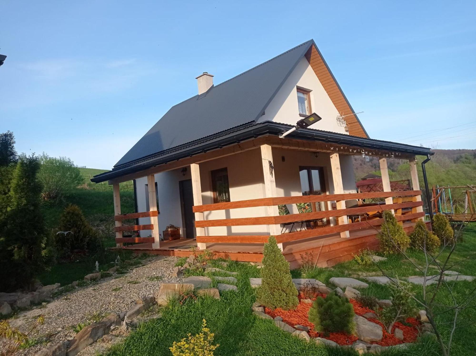 Domki W Bieszczadzkiej Dolinie Ustrzyki Dolne Exterior photo