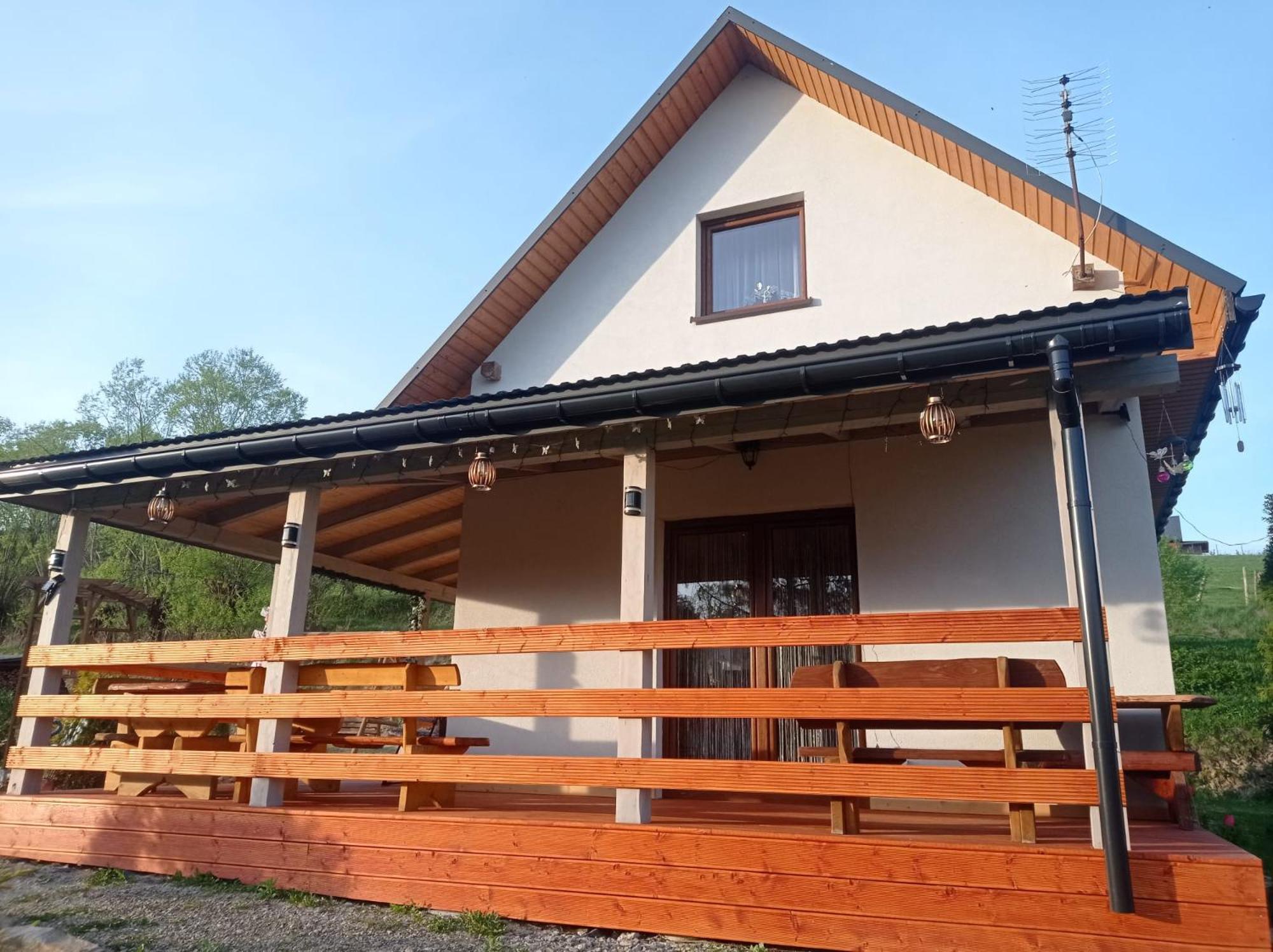Domki W Bieszczadzkiej Dolinie Ustrzyki Dolne Exterior photo